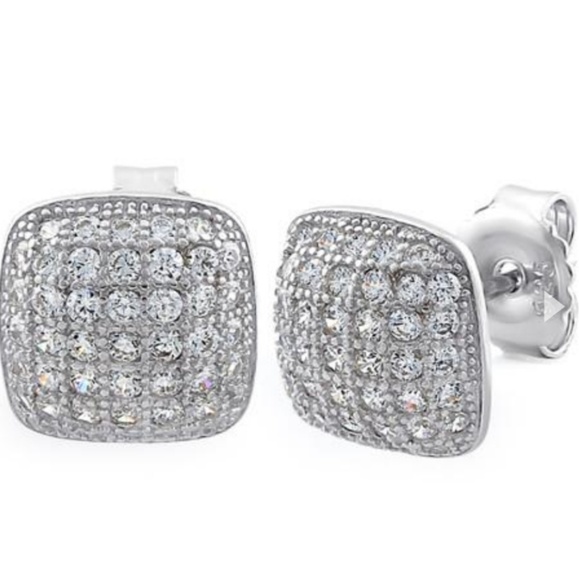 Jewelry - 💎Sale!💎Sterling Silver CZ Earring